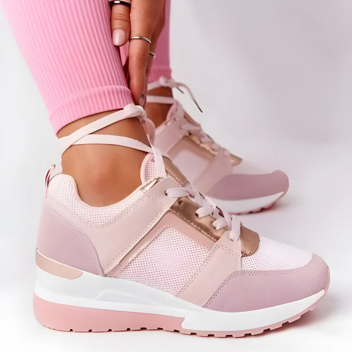 PEAQUE - Perforated Sneakers