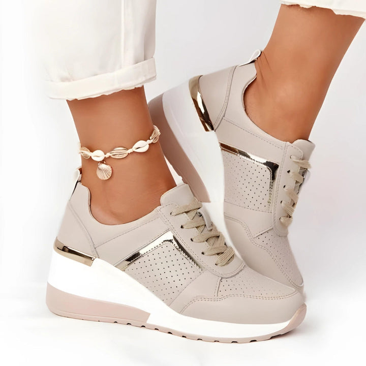 PEAQUE - Perforated Sneakers