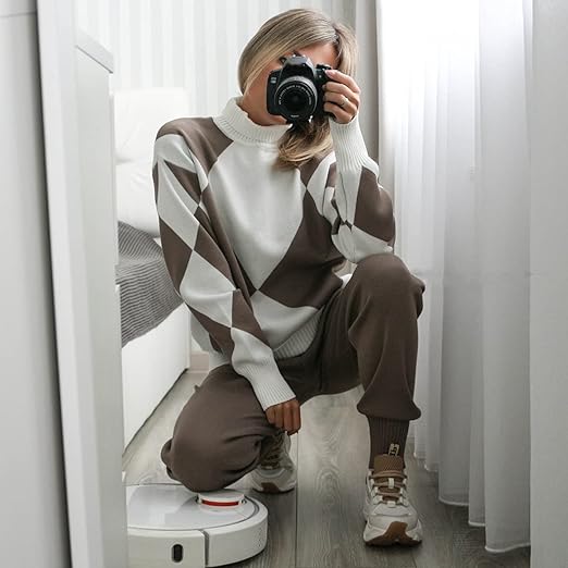 TESS - Knitted Two-Piece Set Geometric Print