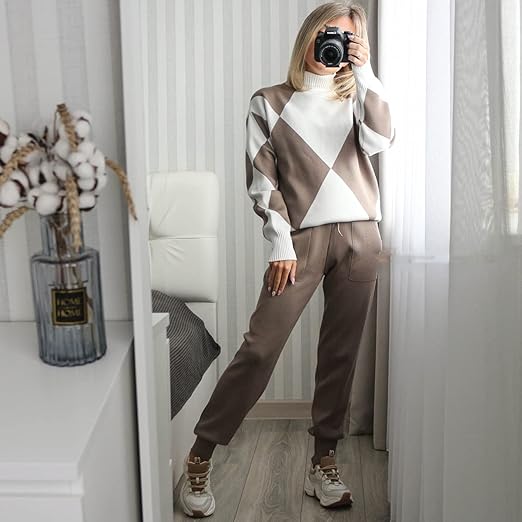 TESS - Knitted Two-Piece Set Geometric Print