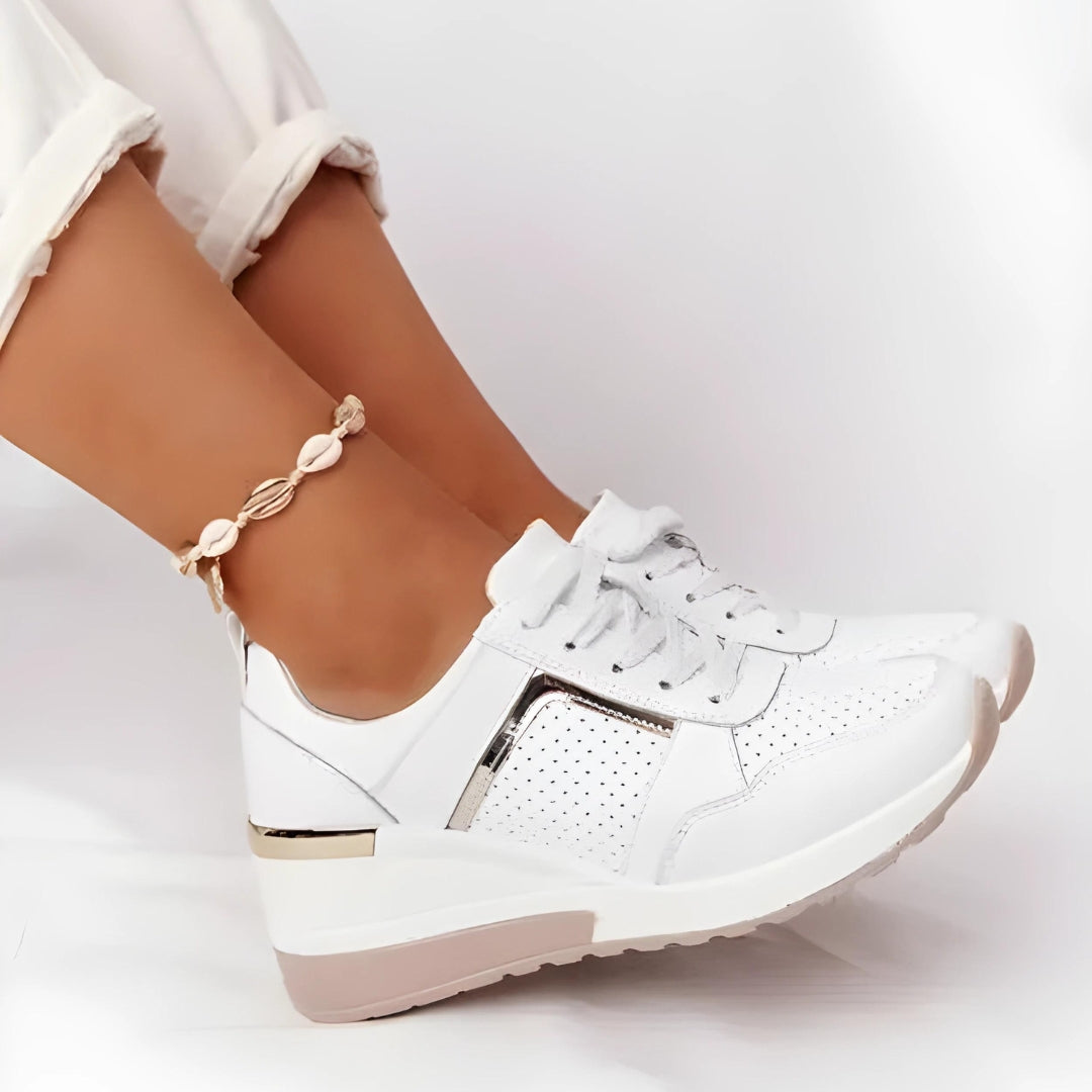 PEAQUE - Perforated Sneakers