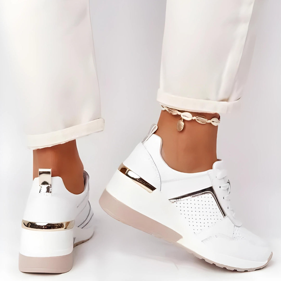 PEAQUE - Perforated Sneakers
