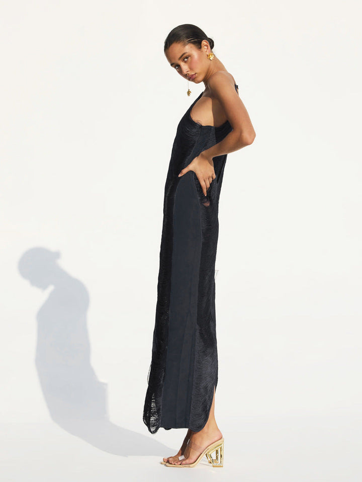 MAURA - Elegant Halter Maxi Dress