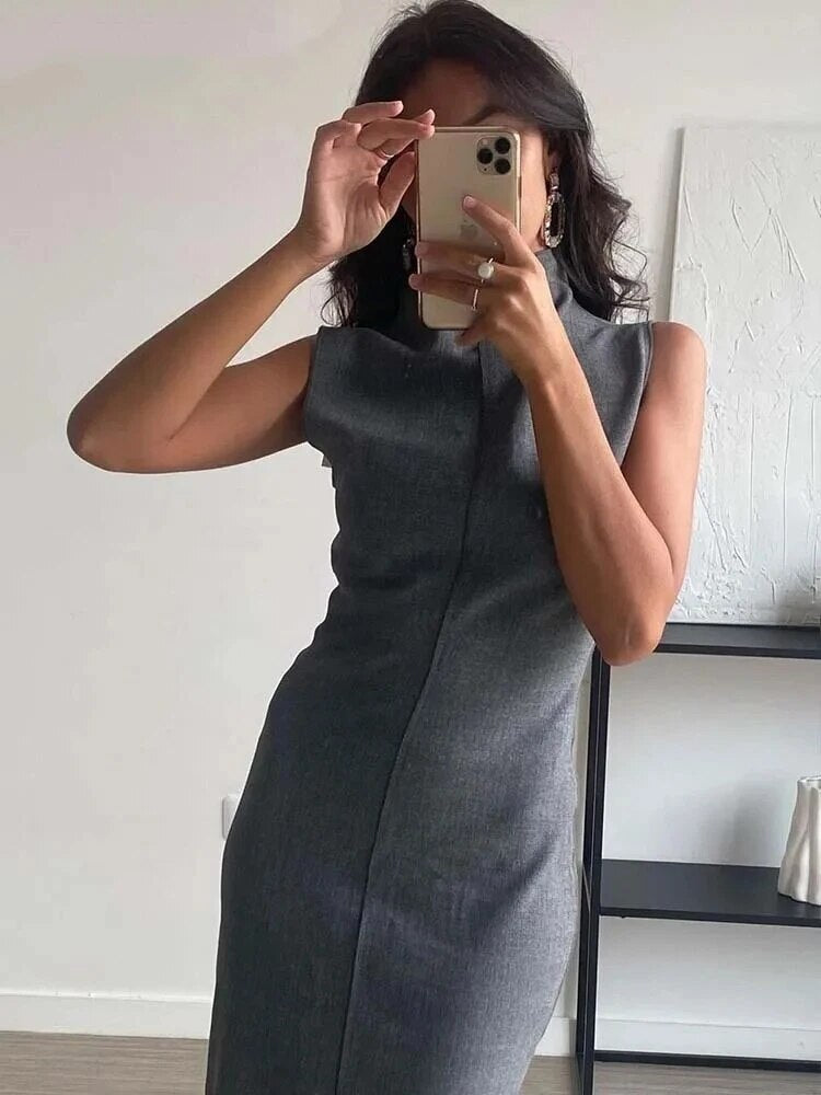 SINDRA - Elegant Charcoal Sleeveless Sheath Dress