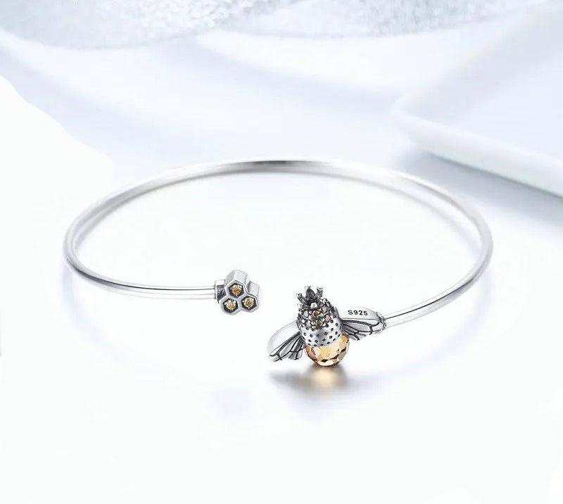 AVELINE - Sterling Silver Bee Bangle
